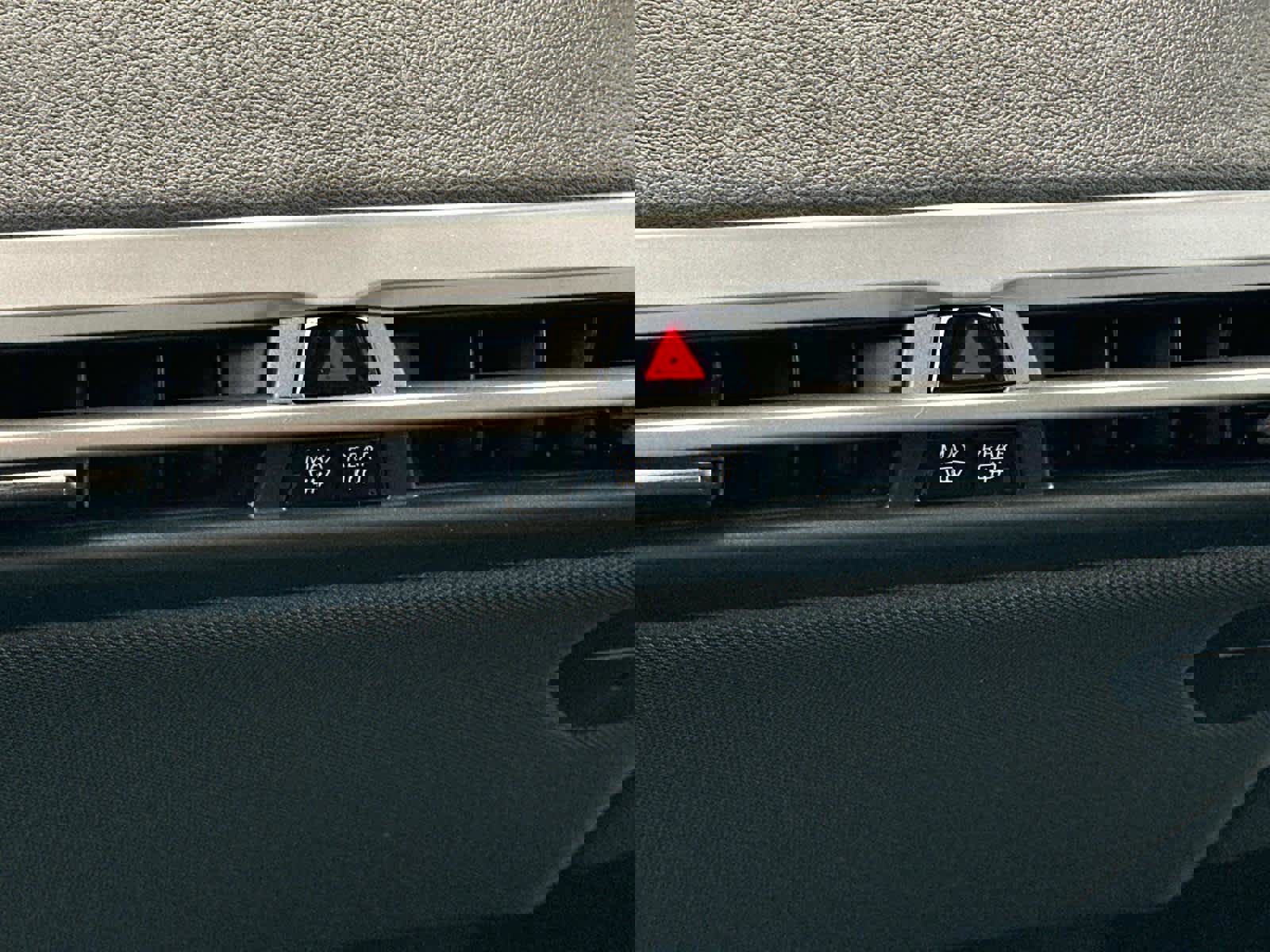 Used 2025 BMW iX xDrive50 w/ Premium Package image 5