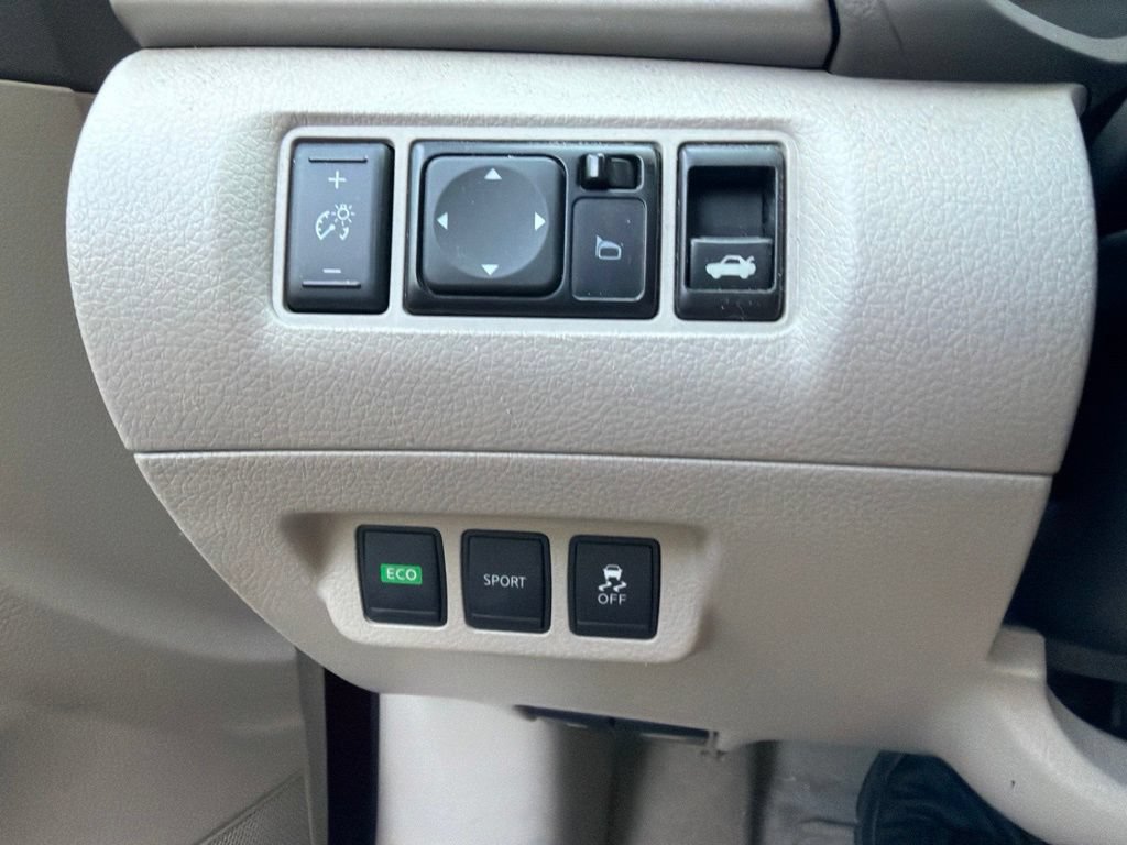 Used 2014 Nissan Sentra SV w/ SV Driver Package FWD image 14