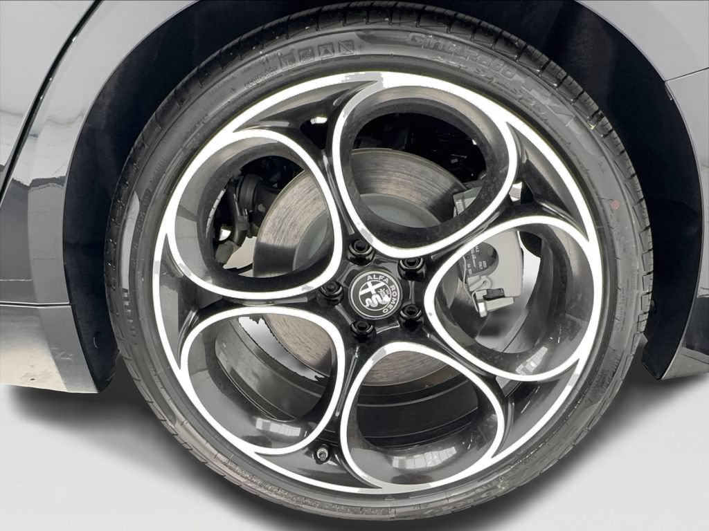 New 2026 Alfa Romeo Giulia RWD image 12