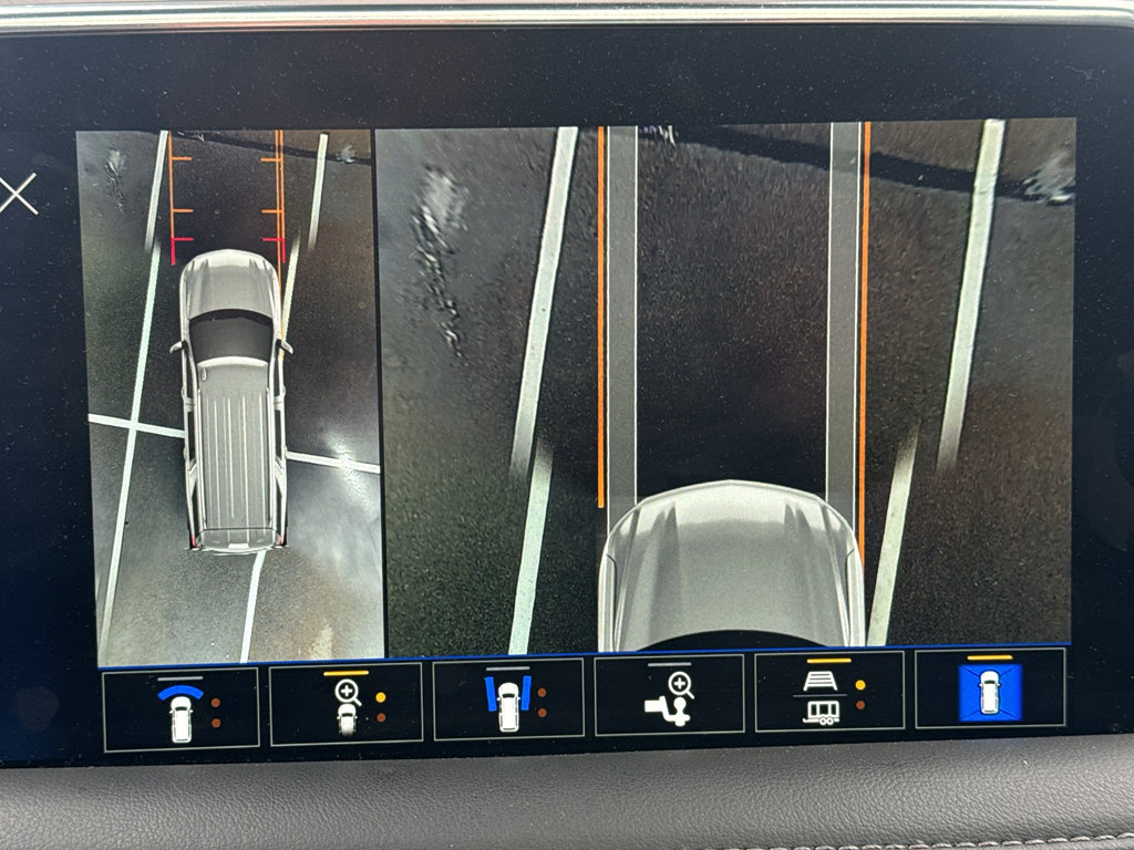 Used 2023 Chevrolet Tahoe Z71 w/ Luxury Package image 34