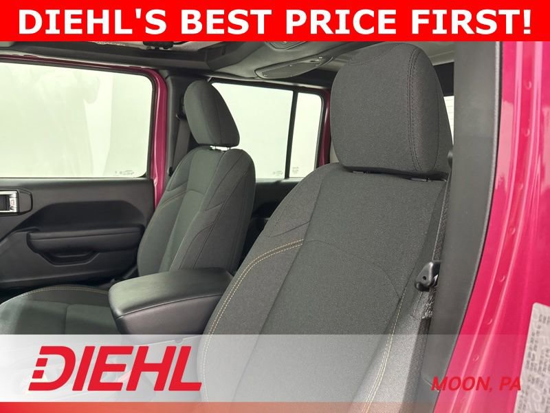 Used 2024 Jeep Gladiator Sport AWD/4WD image 19