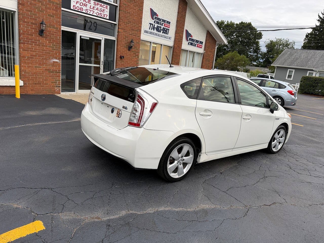 Used 2012 Toyota Prius Two FWD image 7