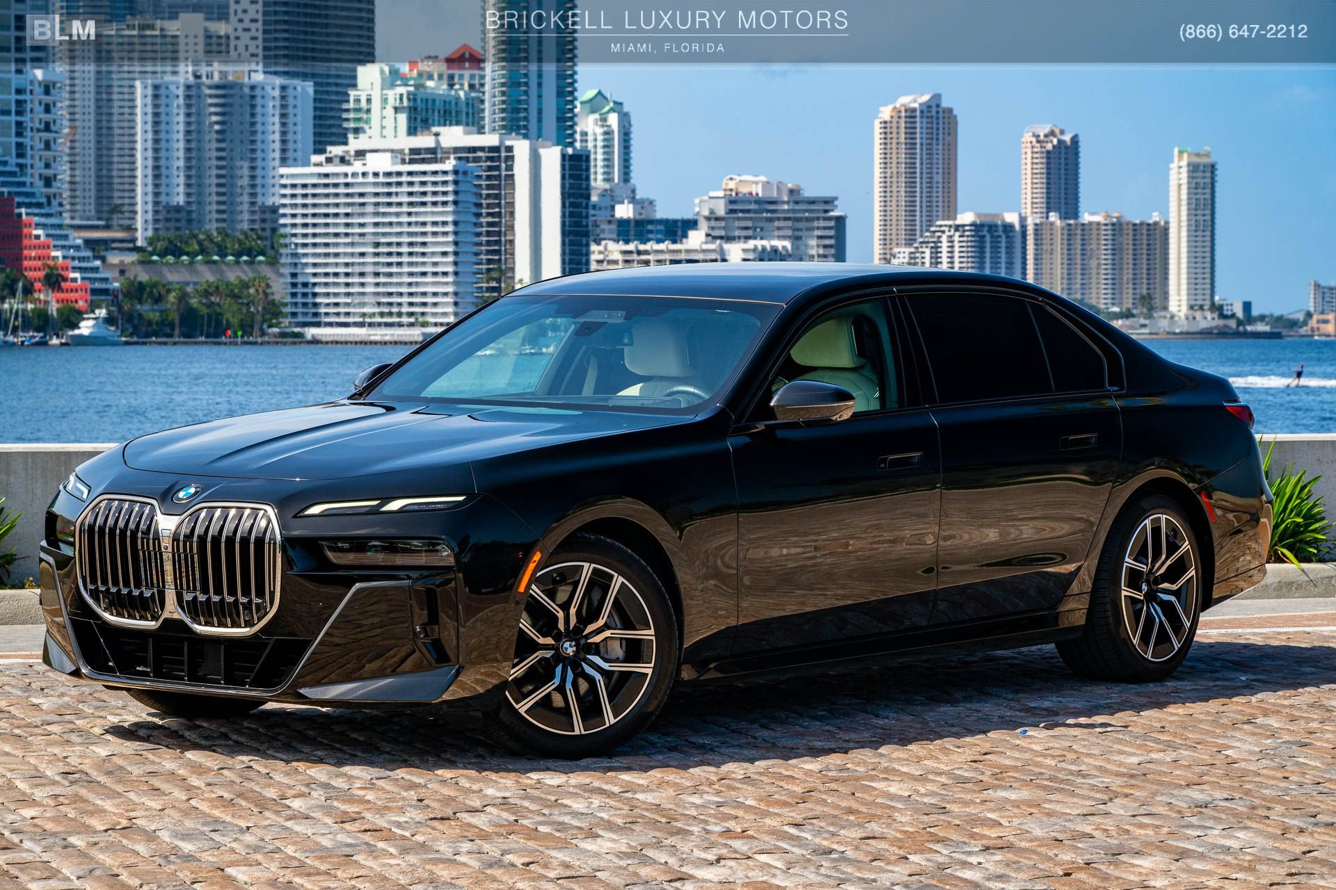 Used 2024 BMW 760i xDrive AWD/4WD image 11