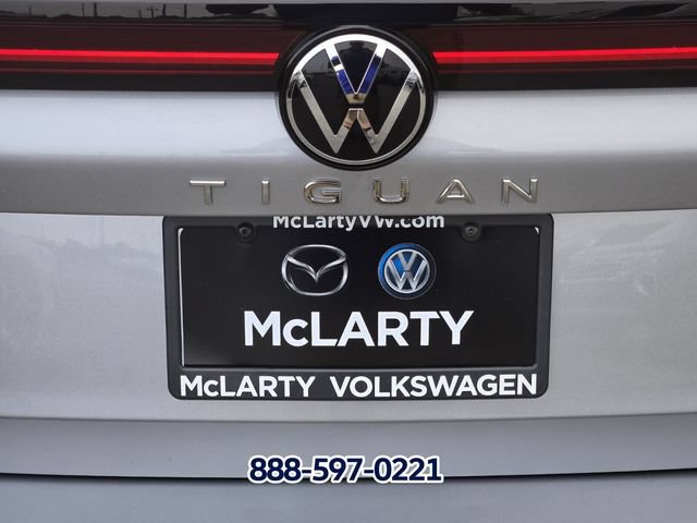 New 2026 Volkswagen Tiguan SE FWD image 11