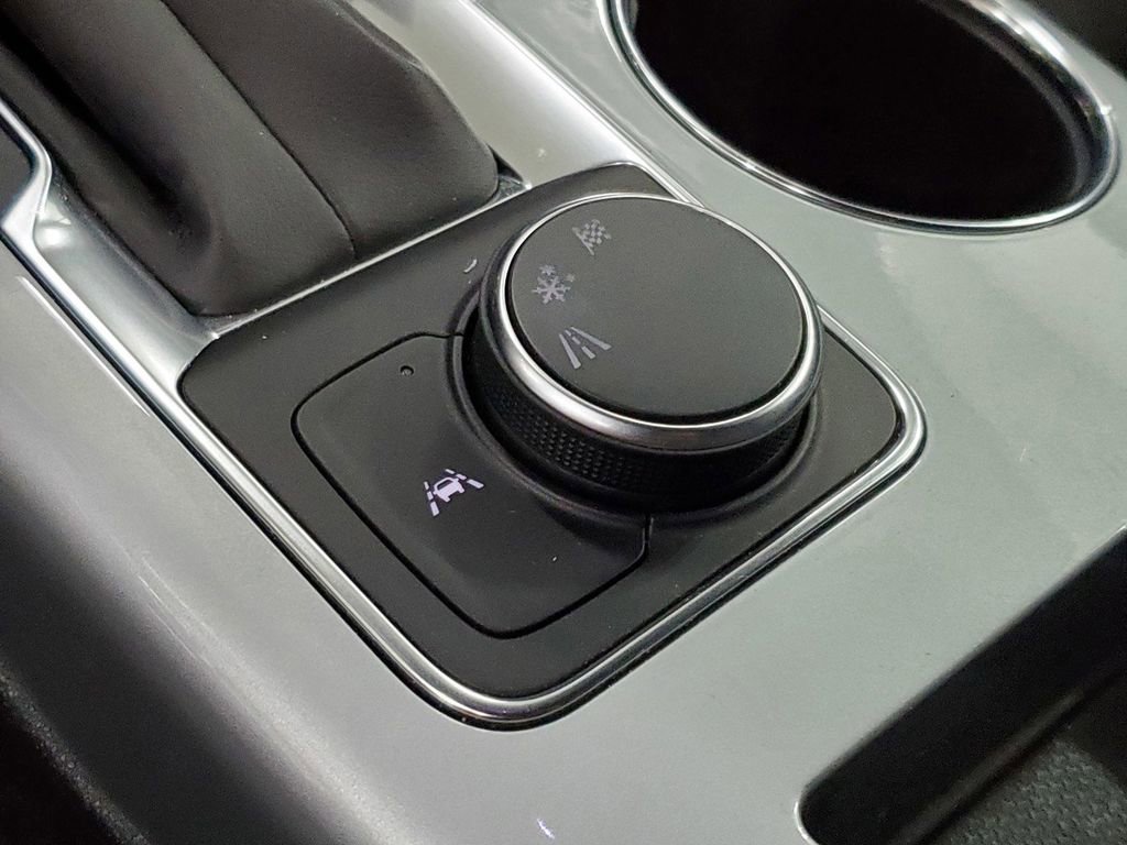Used 2024 Chevrolet Blazer LT w/ Convenience Package FWD image 19
