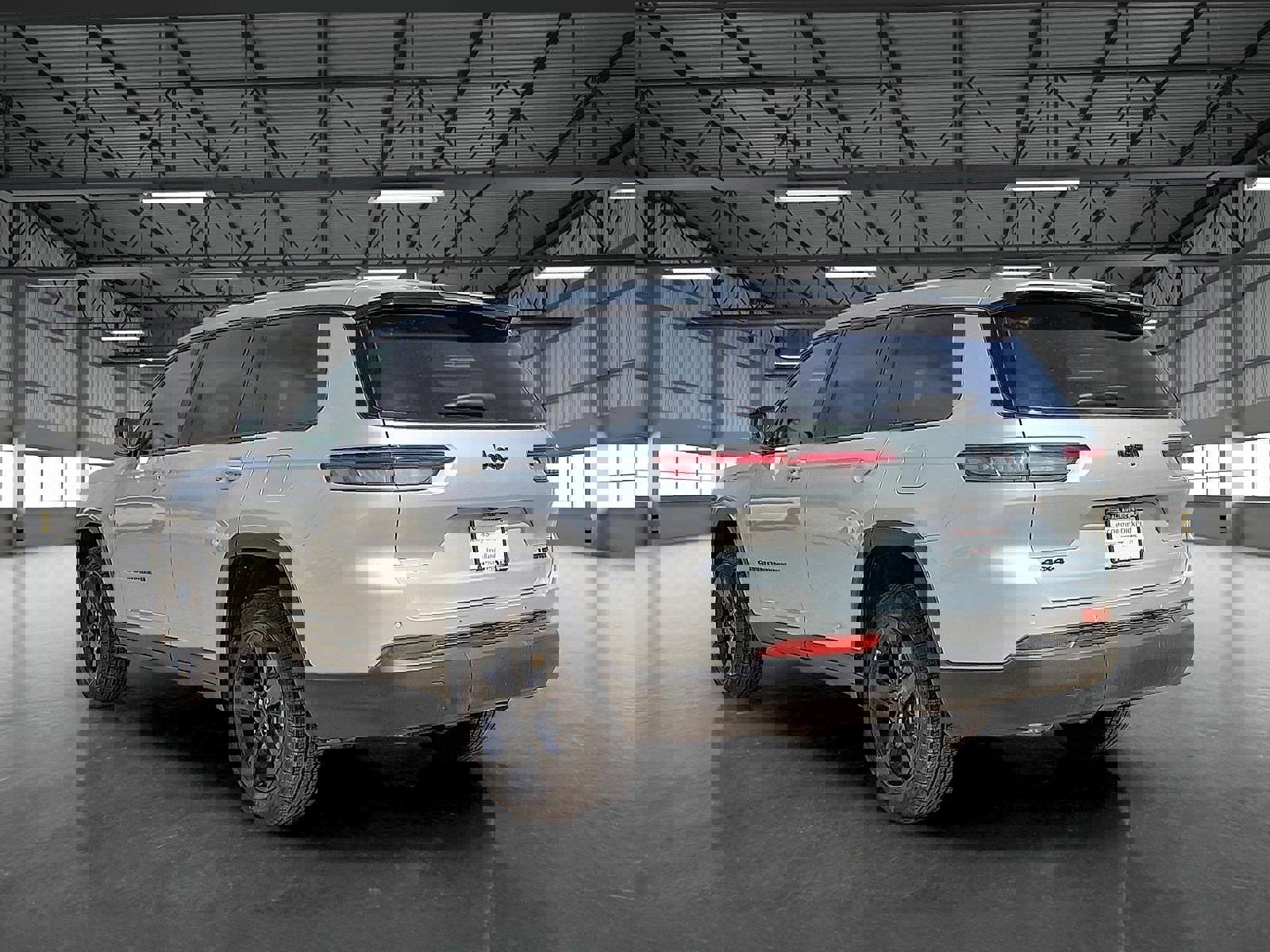 New 2025 Jeep Grand Cherokee L Limited w/ Black Appearance Package image 3