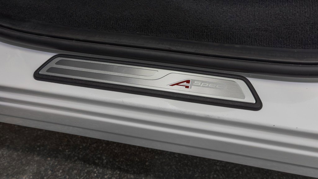 Used 2024 Acura MDX A-Spec image 29