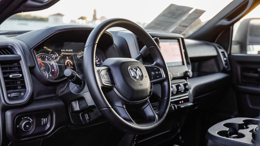 Used 2023 RAM 2500 Tradesman w/ Chrome Appearance Group AWD/4WD image 23