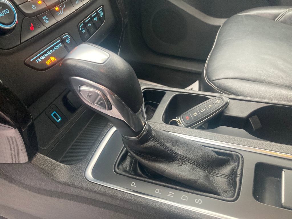Used 2019 Ford Escape Titanium image 28