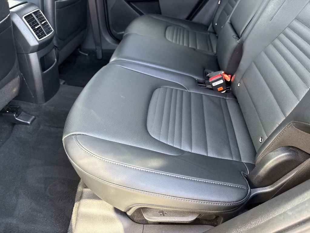 Used 2023 Kia Sportage SX image 16