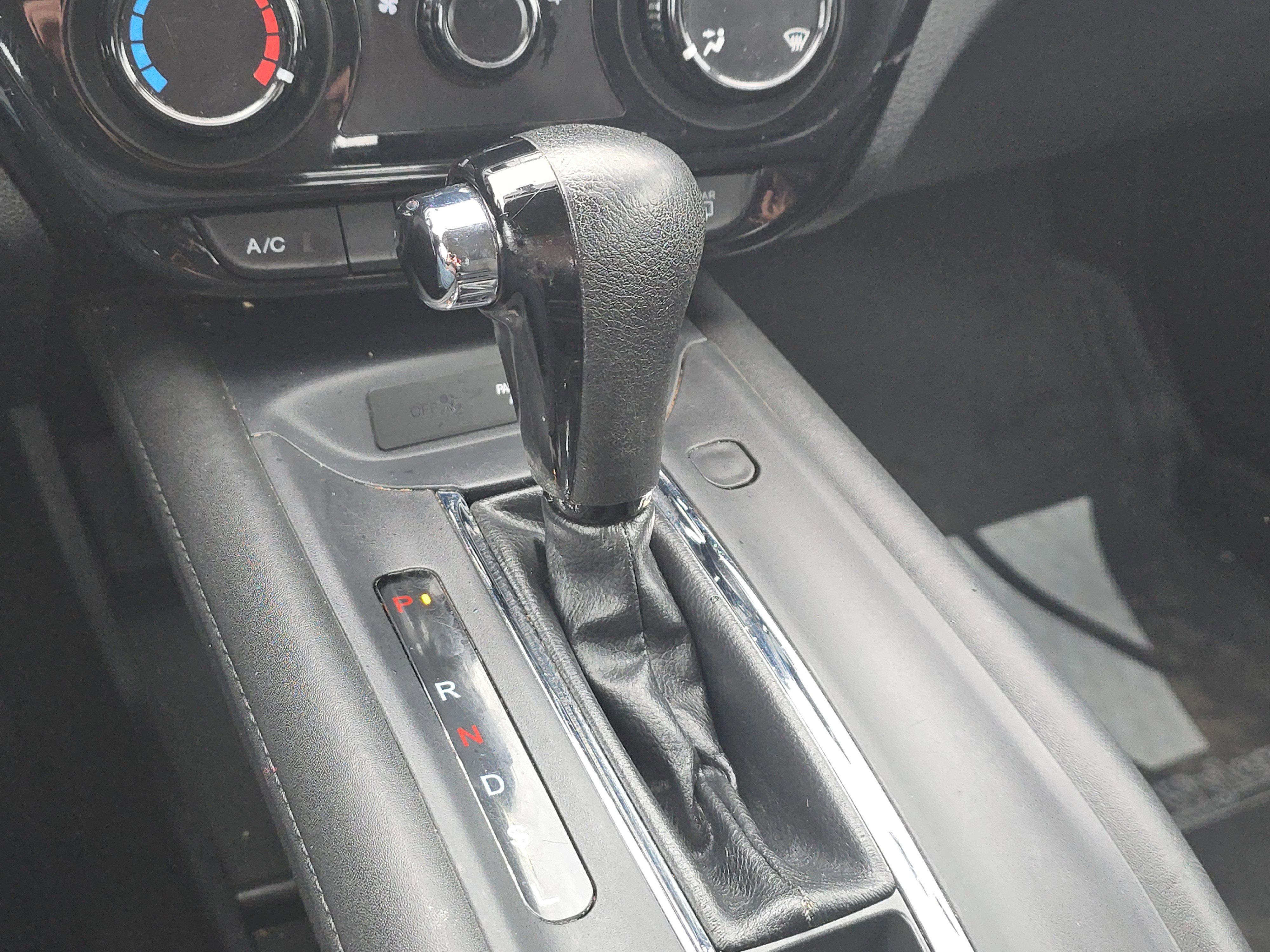 Used 2019 Honda HR-V LX image 29