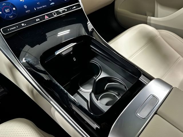 Used 2026 Mercedes-Benz GLC 300 4MATIC image 17