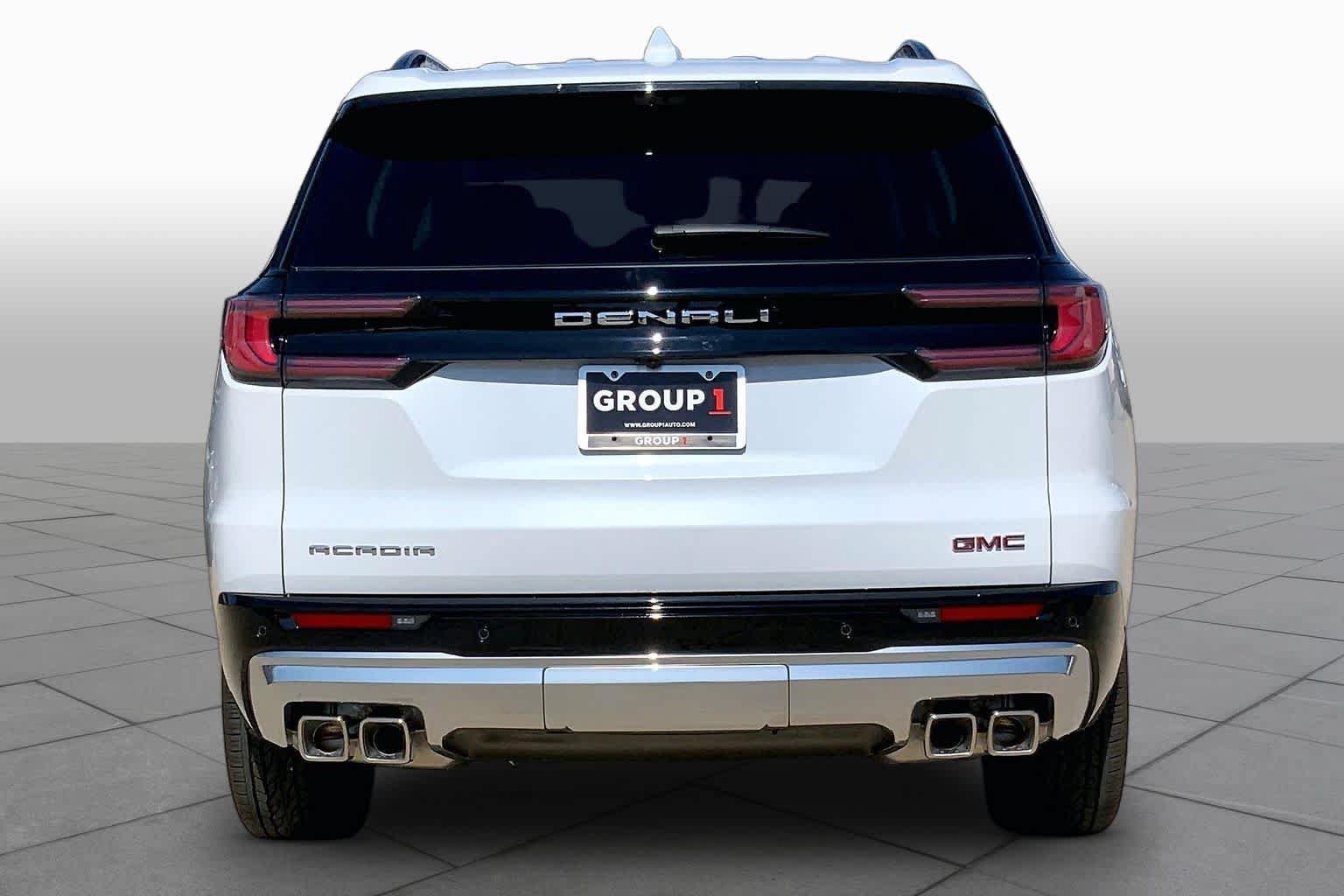 Used 2026 GMC Acadia Denali w/ Super Cruise Package FWD image 5