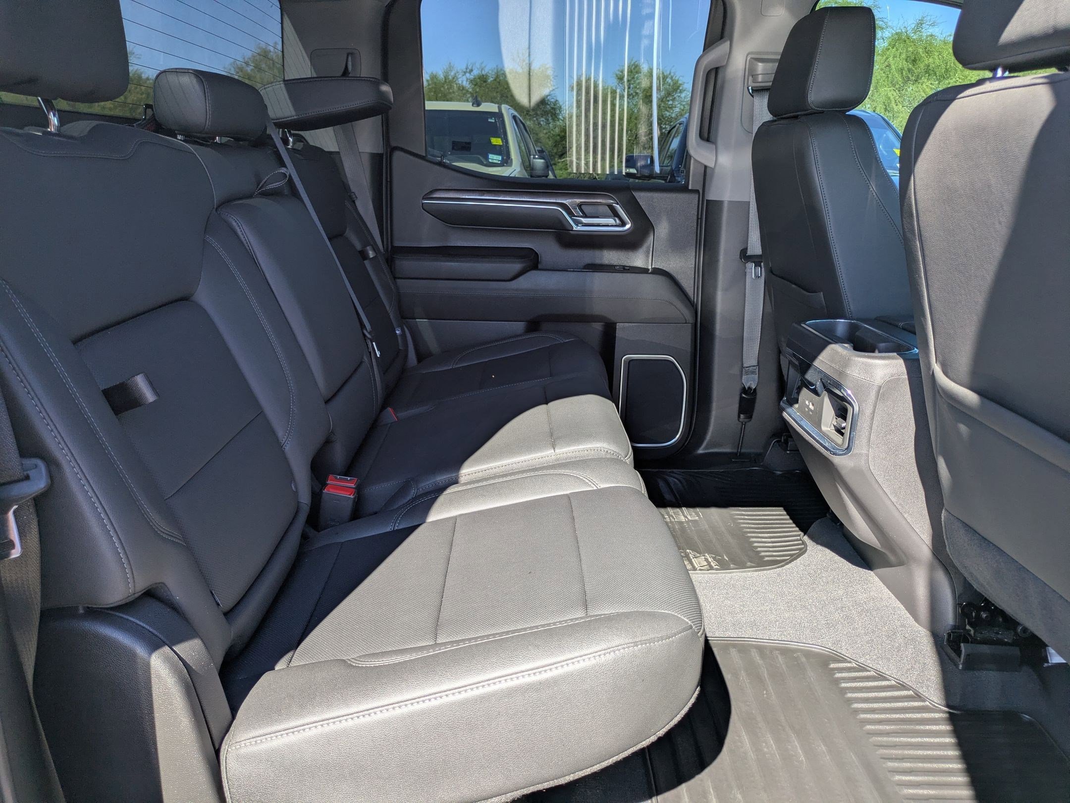 Used 2023 Chevrolet Silverado 1500 LTZ w/ Z71 Off-Road Package image 25