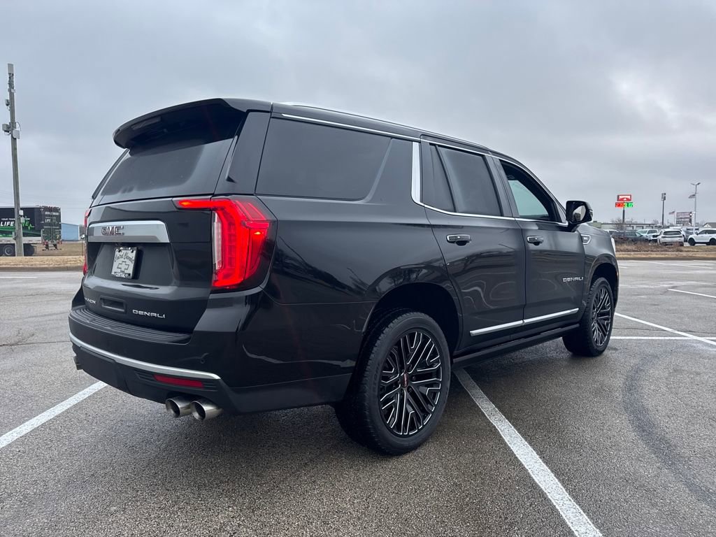 Used 2021 GMC Yukon Denali w/ Denali Premium Package image 6