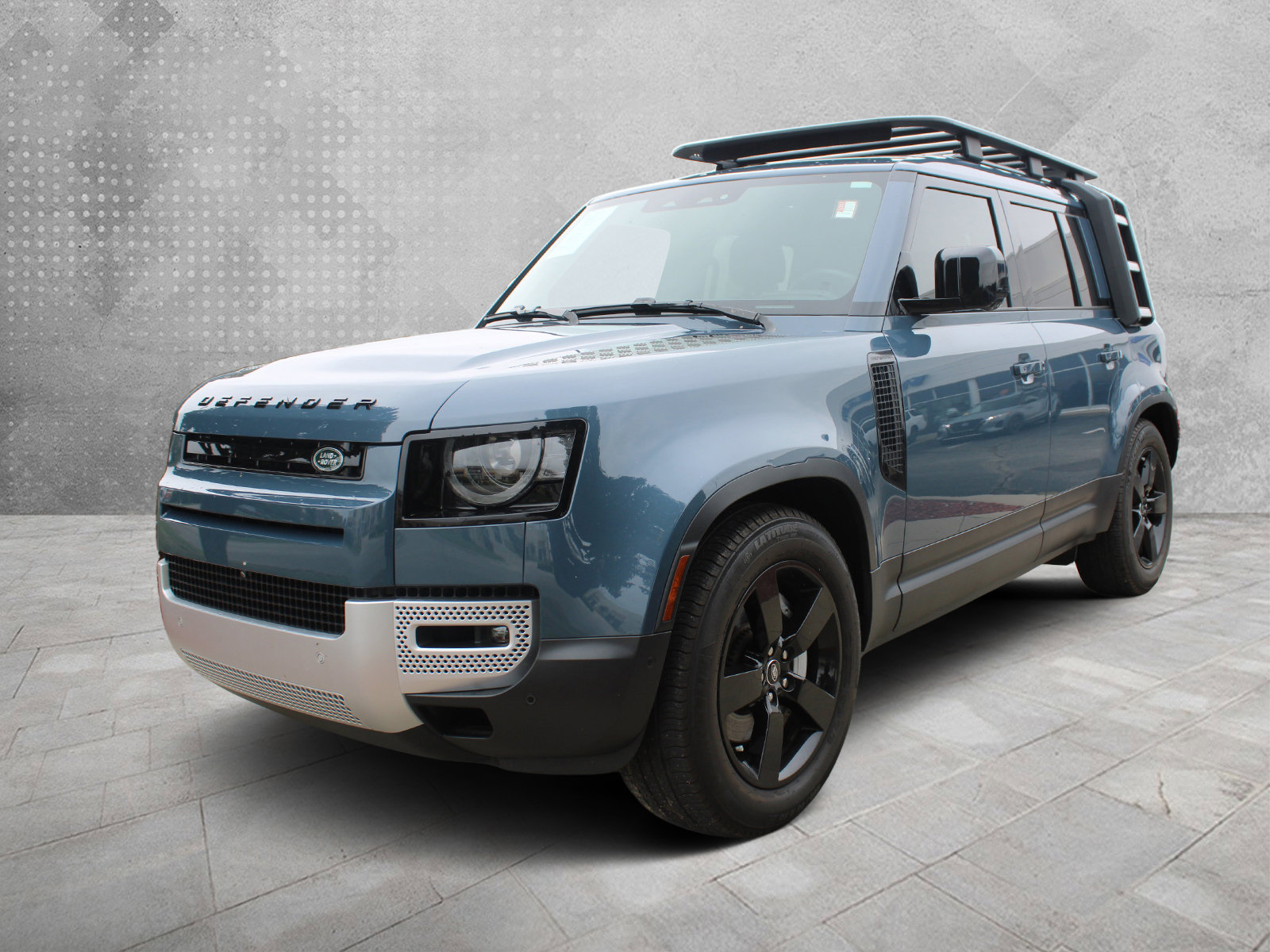 Used 2024 Land Rover Defender 110 S image 4