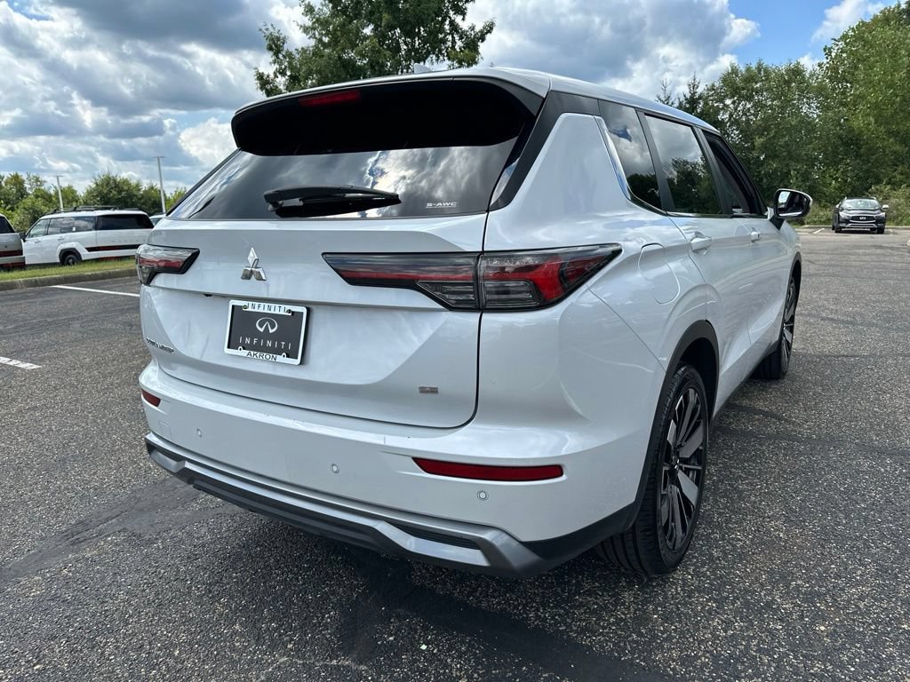 Used 2025 Mitsubishi Outlander SE AWD/4WD image 13