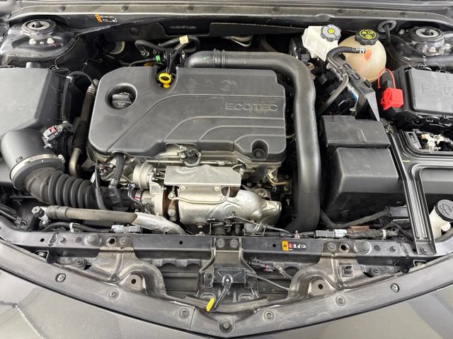 Used 2023 Chevrolet Malibu LT FWD image 17