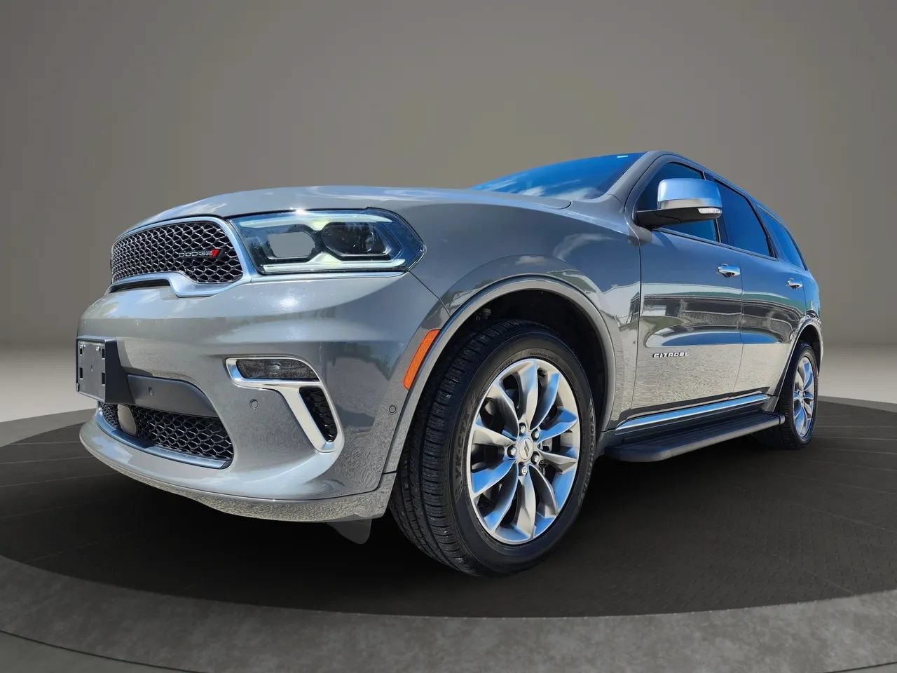Used 2022 Dodge Durango Citadel w/ Trailer Tow Group IV AWD/4WD image 2