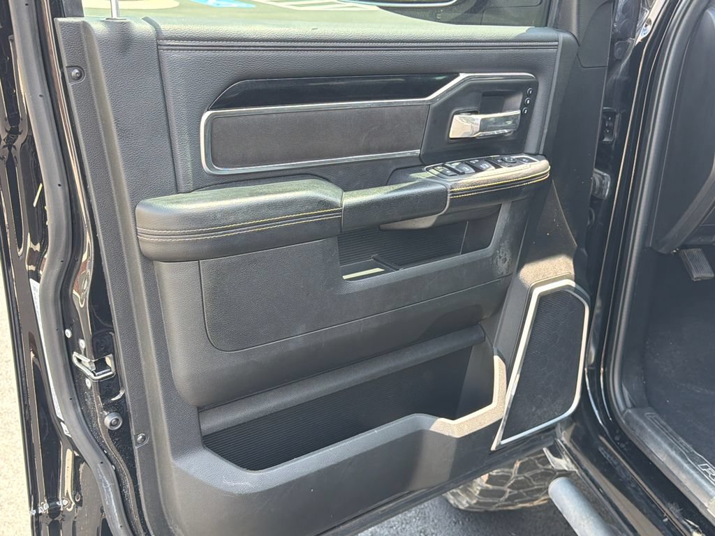 Used 2022 RAM 2500 Laramie AWD/4WD image 10