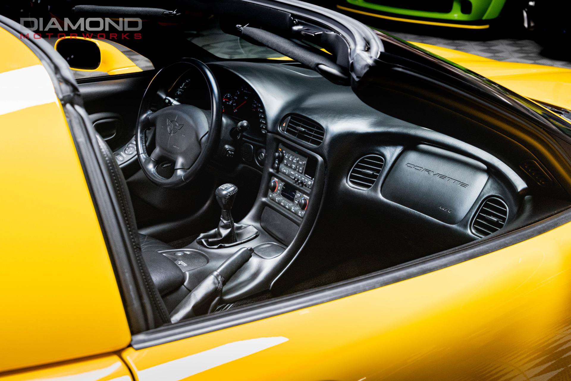 Used 2003 Chevrolet Corvette Coupe w/ Preferred Equipment Group image 68