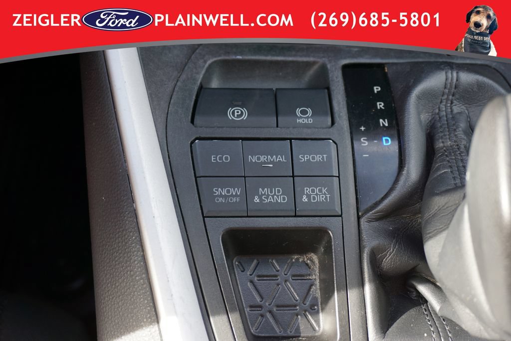 Used 2022 Toyota RAV4 LE AWD/4WD image 20