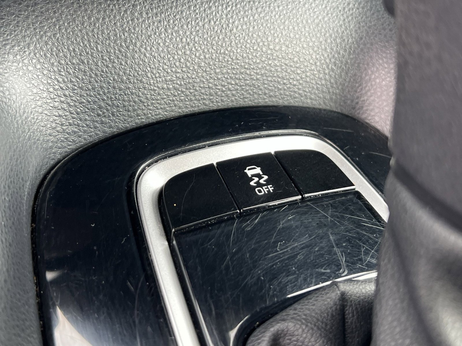 Used 2024 Toyota Corolla LE image 33