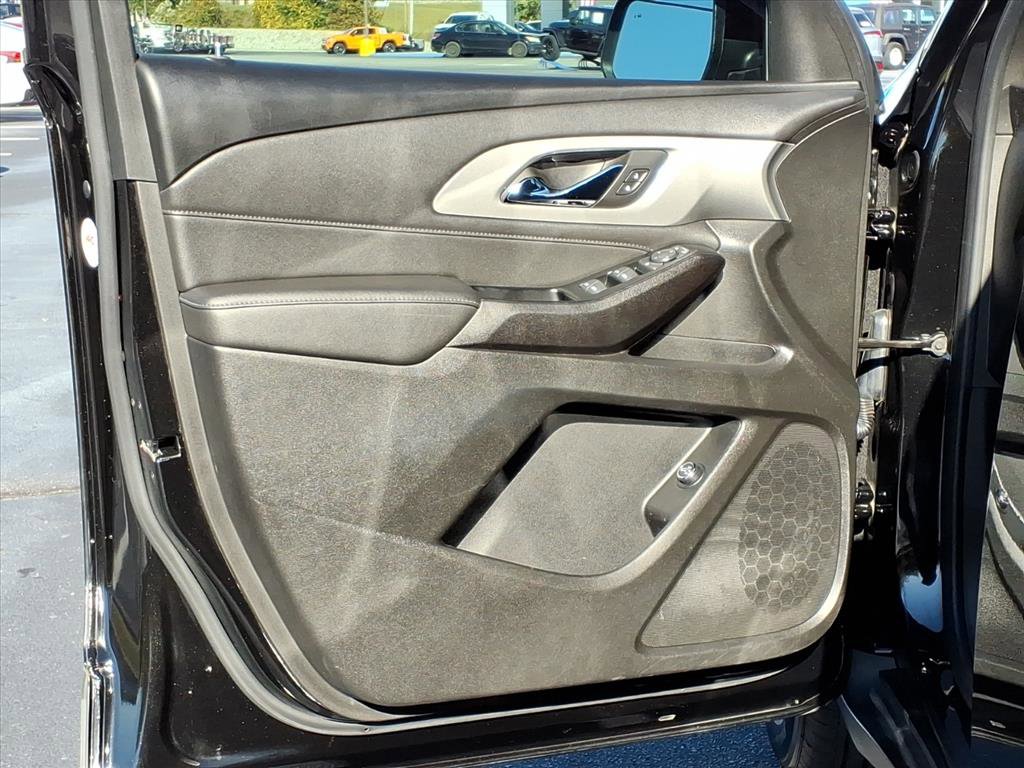 Certified 2023 Chevrolet Traverse LT image 4