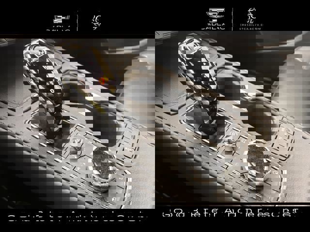 Used 2024 Cadillac XT4 Premium Luxury image 17