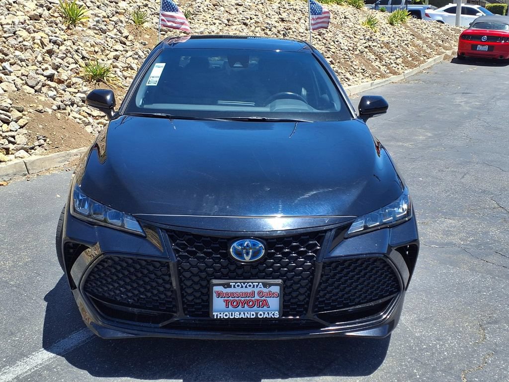 Used 2021 Toyota Avalon XSE FWD image 2