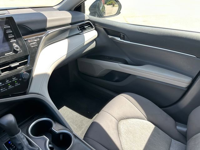 Used 2021 Toyota Camry LE FWD image 28