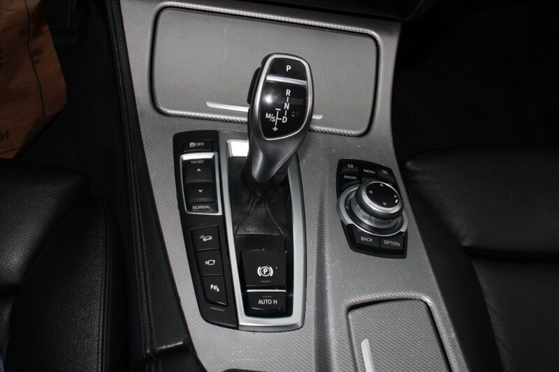 Used 2011 BMW 535i xDrive Sedan AWD/4WD image 8