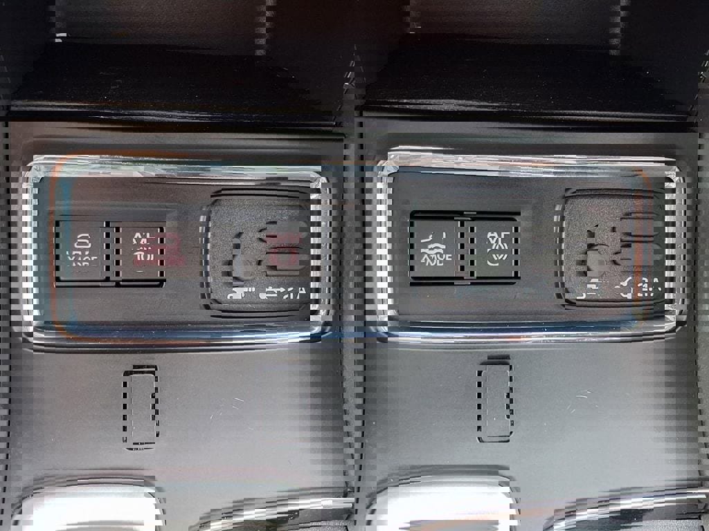 Used 2020 Subaru Ascent Premium w/ Convenience Package image 29