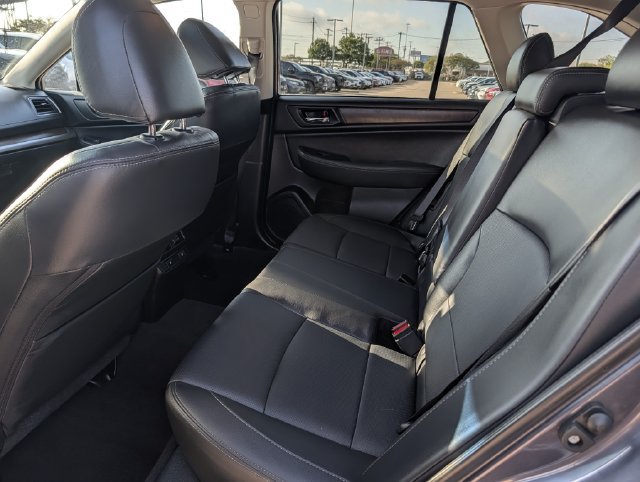 Used 2017 Subaru Outback 2.5i Limited AWD/4WD image 28