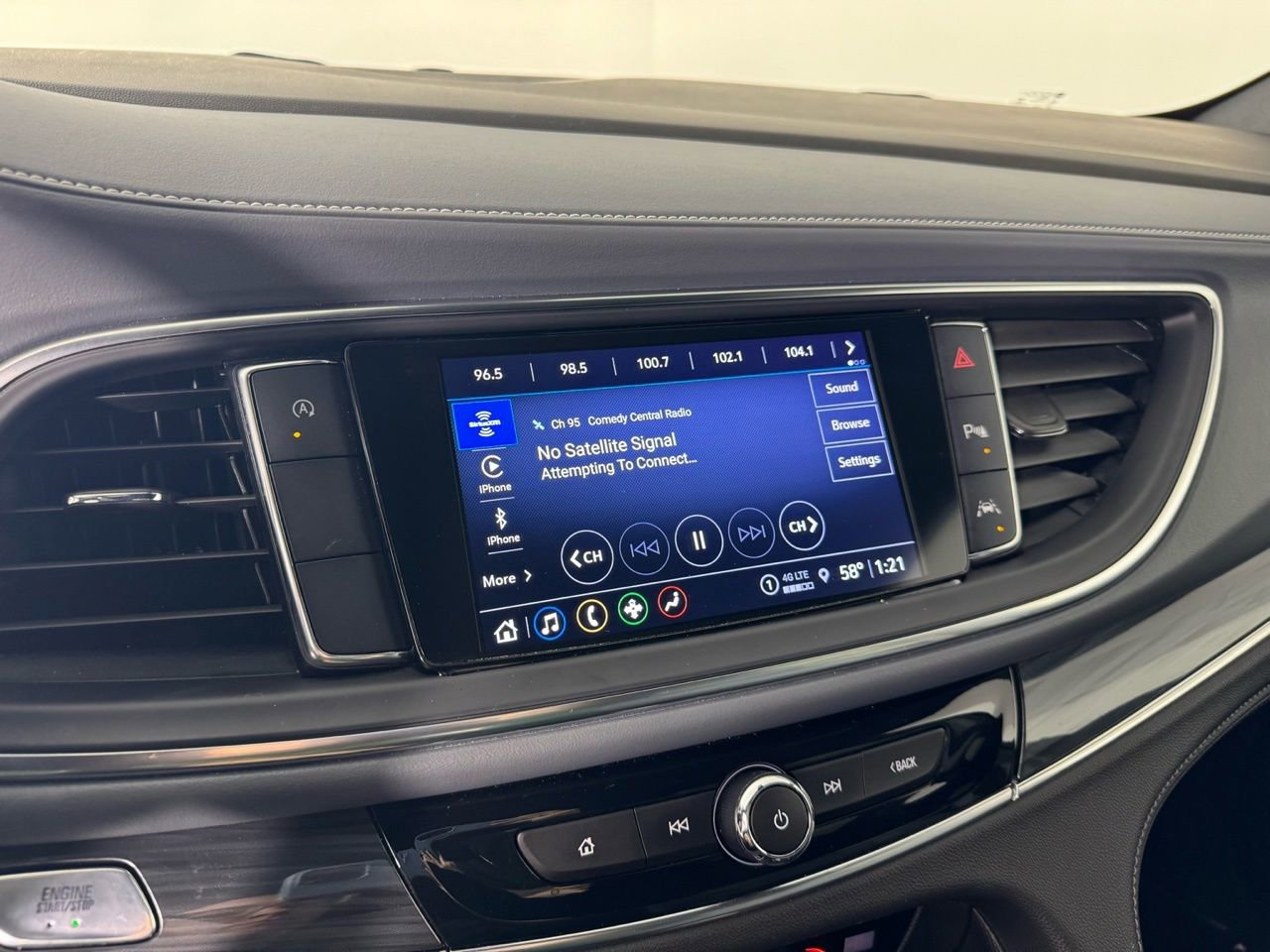 Used 2023 Buick Enclave Essence w/ Experience Buick Package image 16