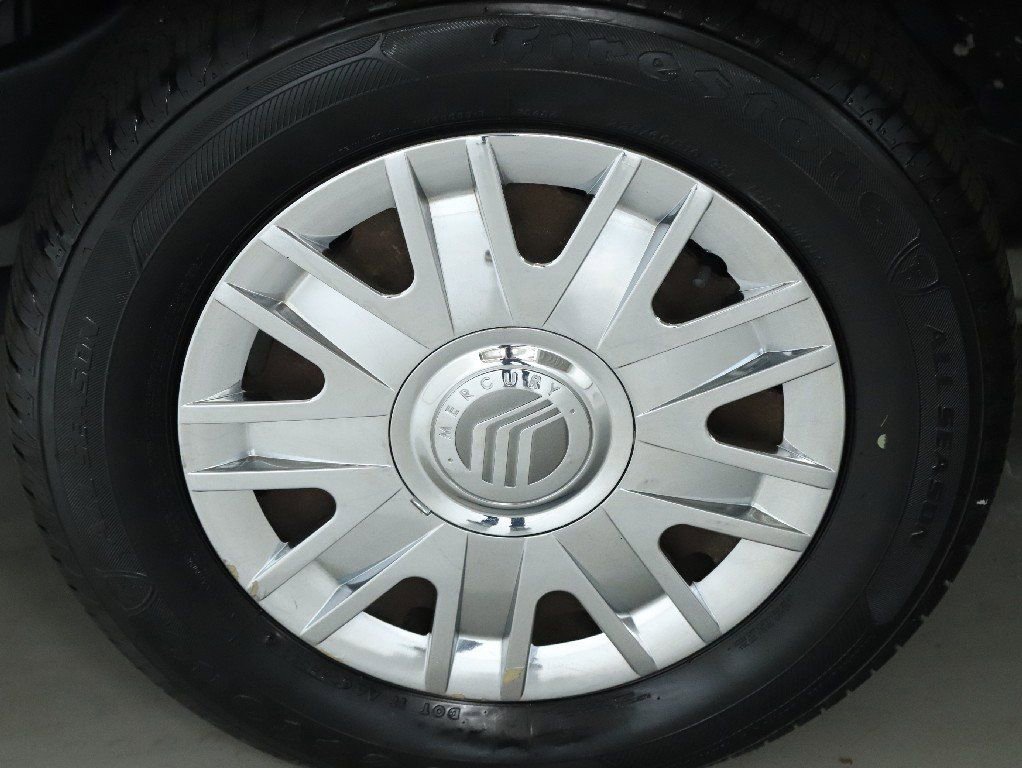 Used 2008 Mercury Grand Marquis GS image 39