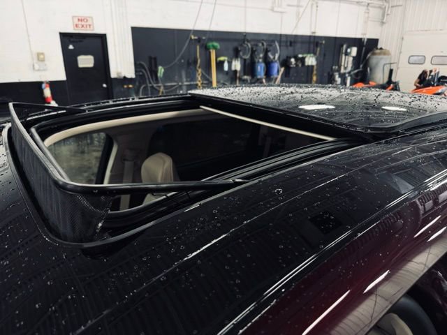 Used 2022 Lincoln Nautilus Reserve image 11