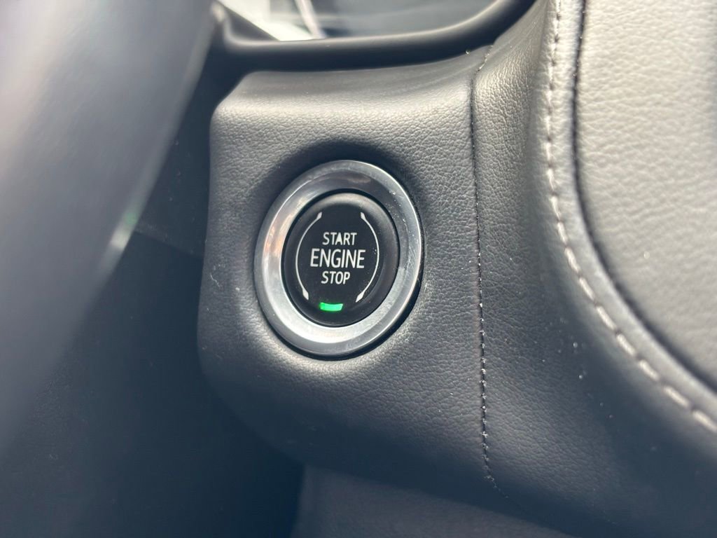 Used 2021 Chevrolet Tahoe Z71 image 36