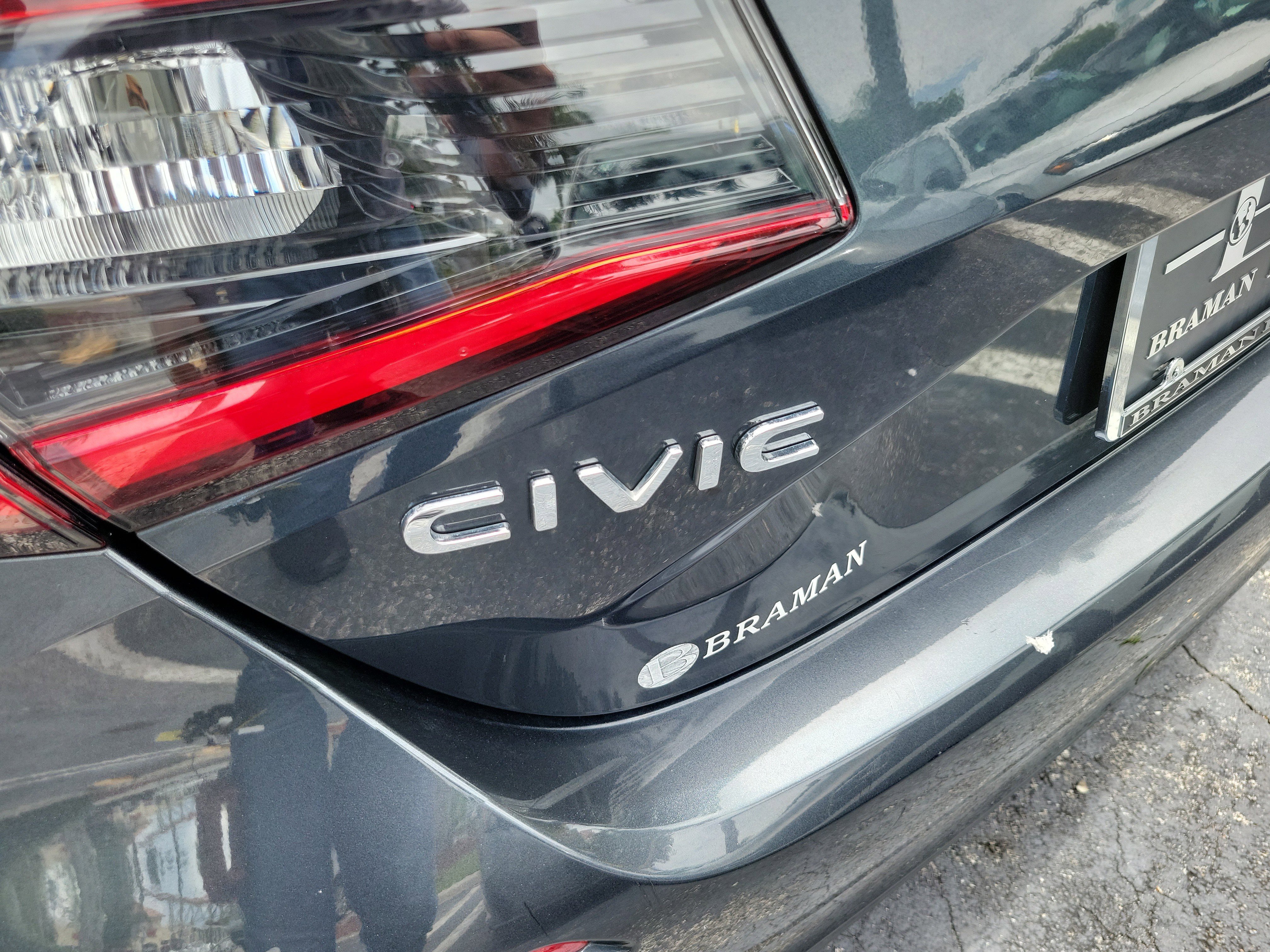 Certified 2024 Honda Civic EX-L image 5
