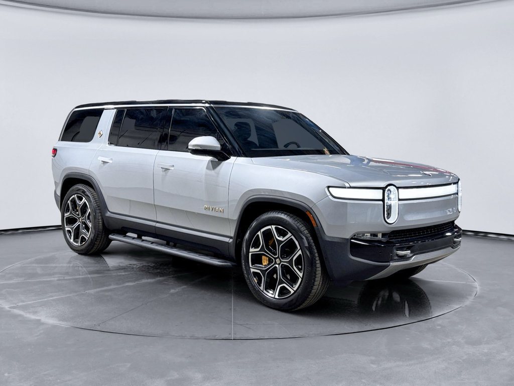 Used 2024 Rivian R1S Adventure AWD/4WD image 4