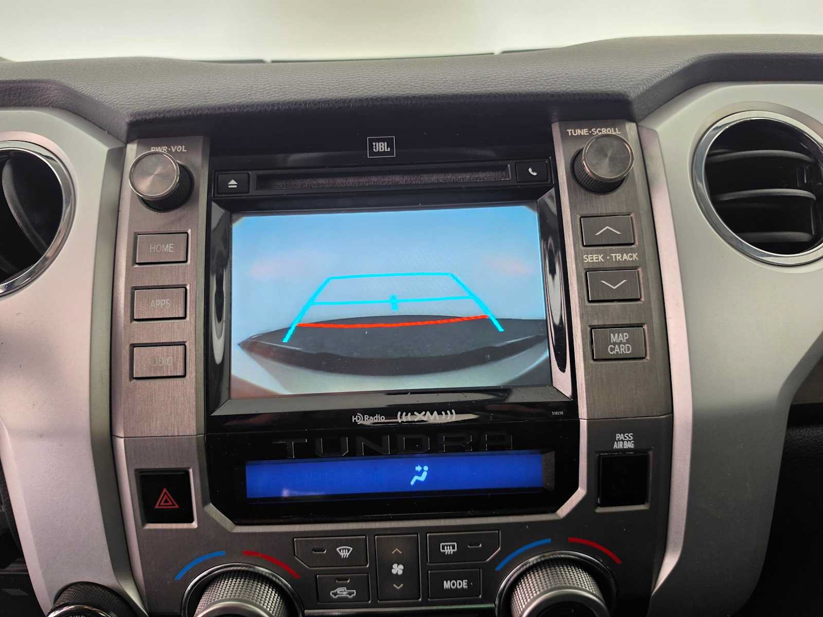 Used 2018 Toyota Tundra Limited w/ Limited Premium Package AWD/4WD image 28