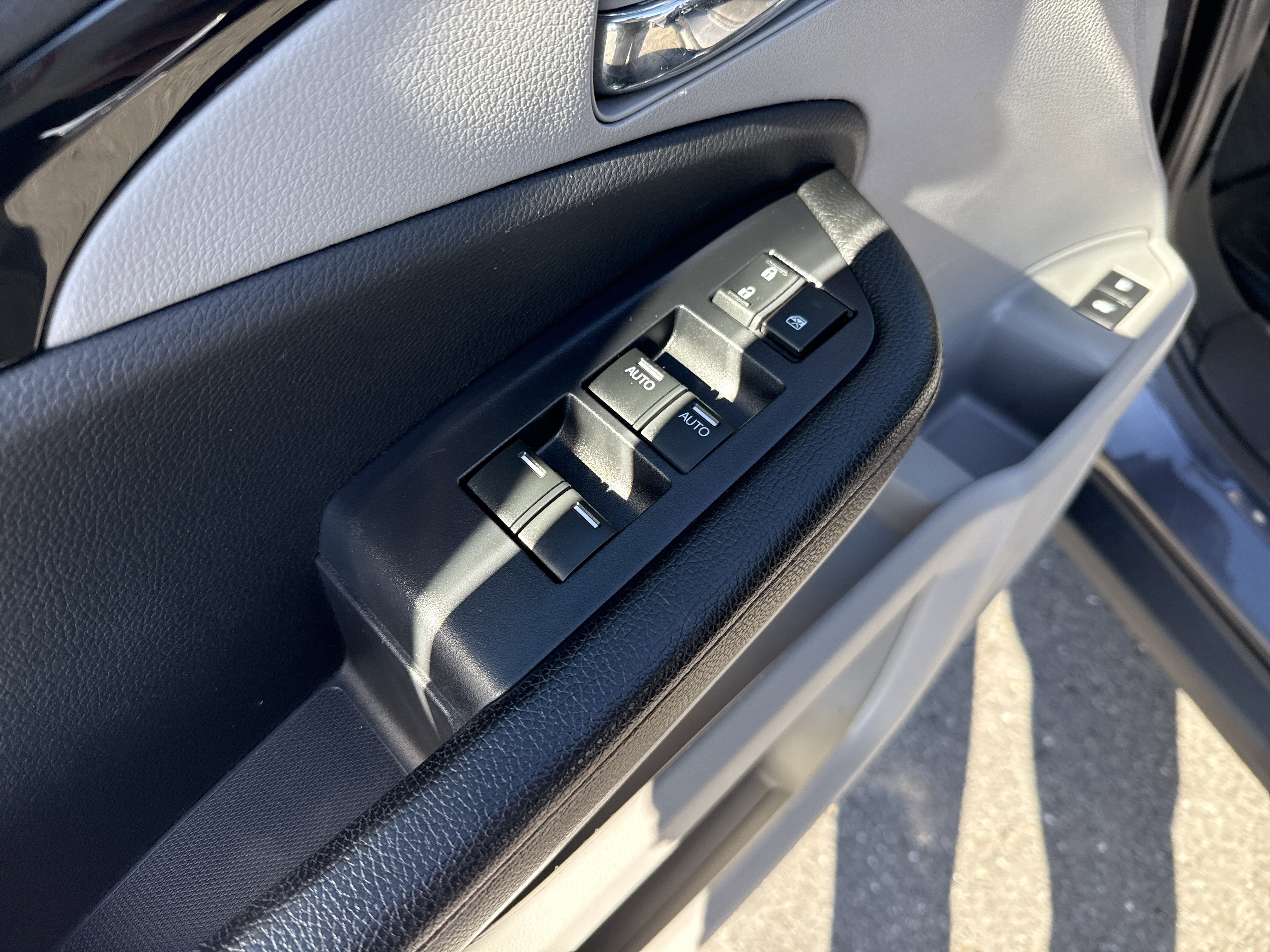 Used 2020 Honda Pilot Elite image 17