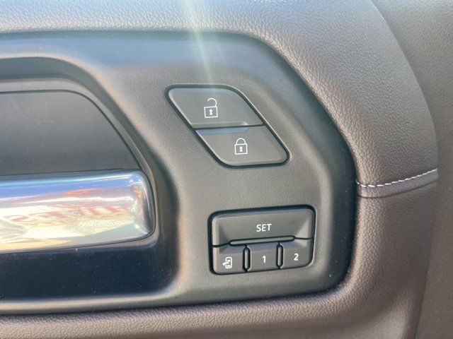 Used 2021 Chevrolet Silverado 1500 LTZ w/ LTZ Premium Package image 16