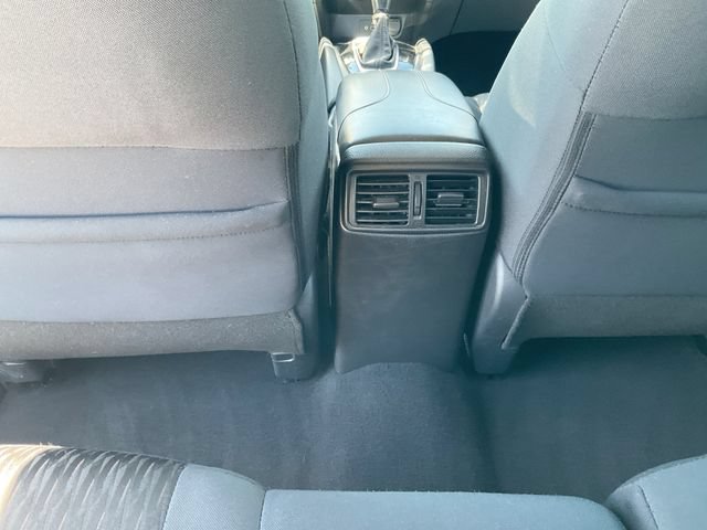Used 2019 Nissan Rogue S AWD/4WD image 28