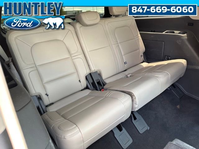 Used 2022 Lincoln Navigator Reserve image 9