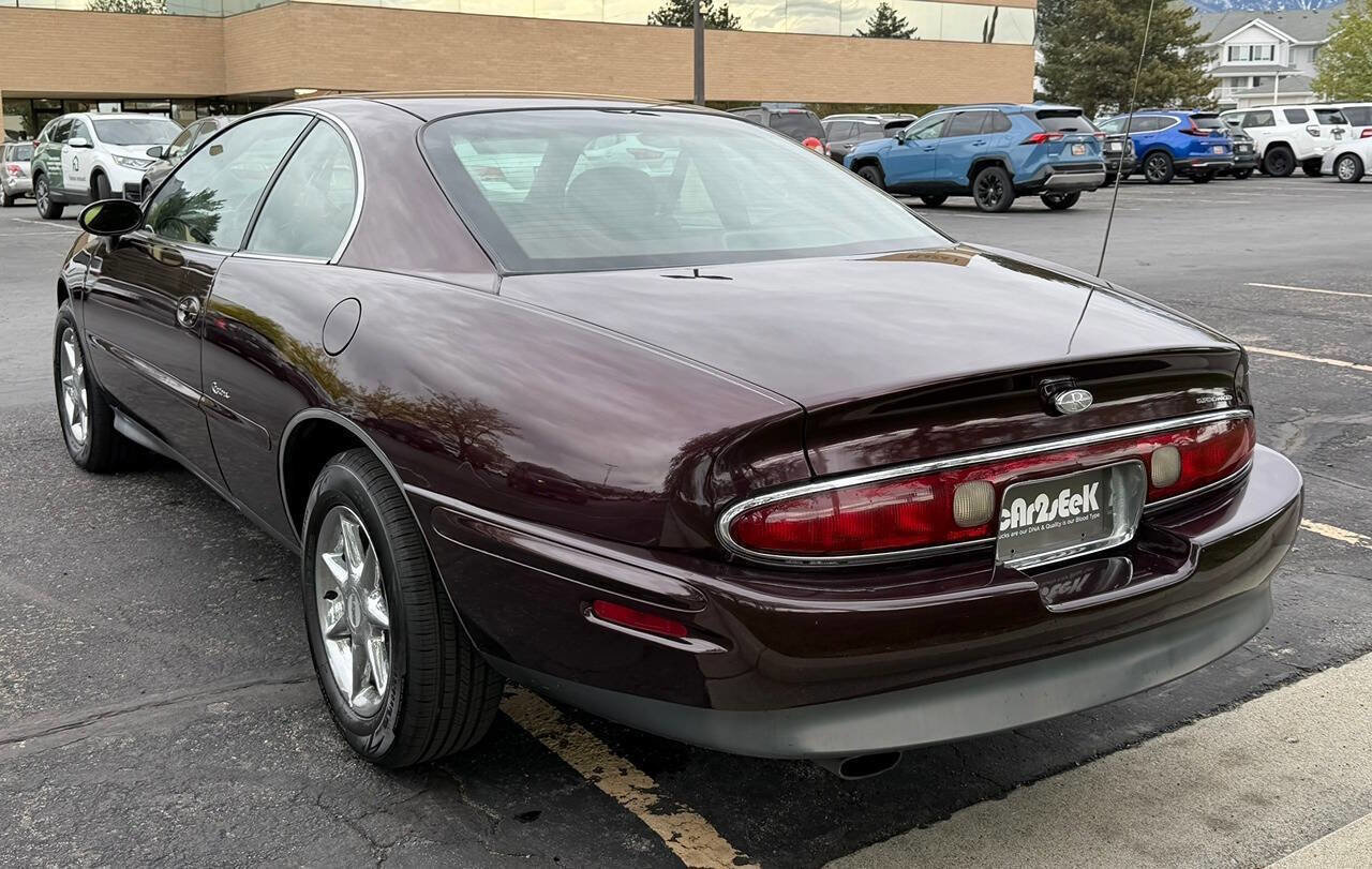Used 1995 Buick Riviera Supercharged Coupe image 18