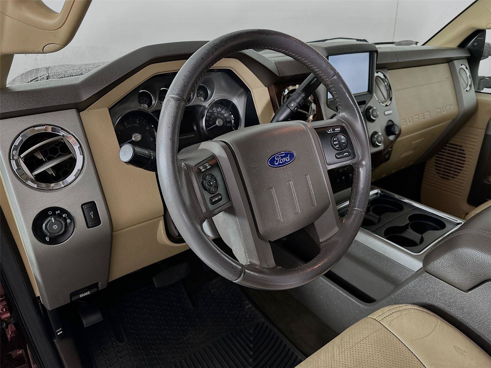 Used 2016 Ford F250 Lariat w/ Lariat Ultimate Package AWD/4WD image 25