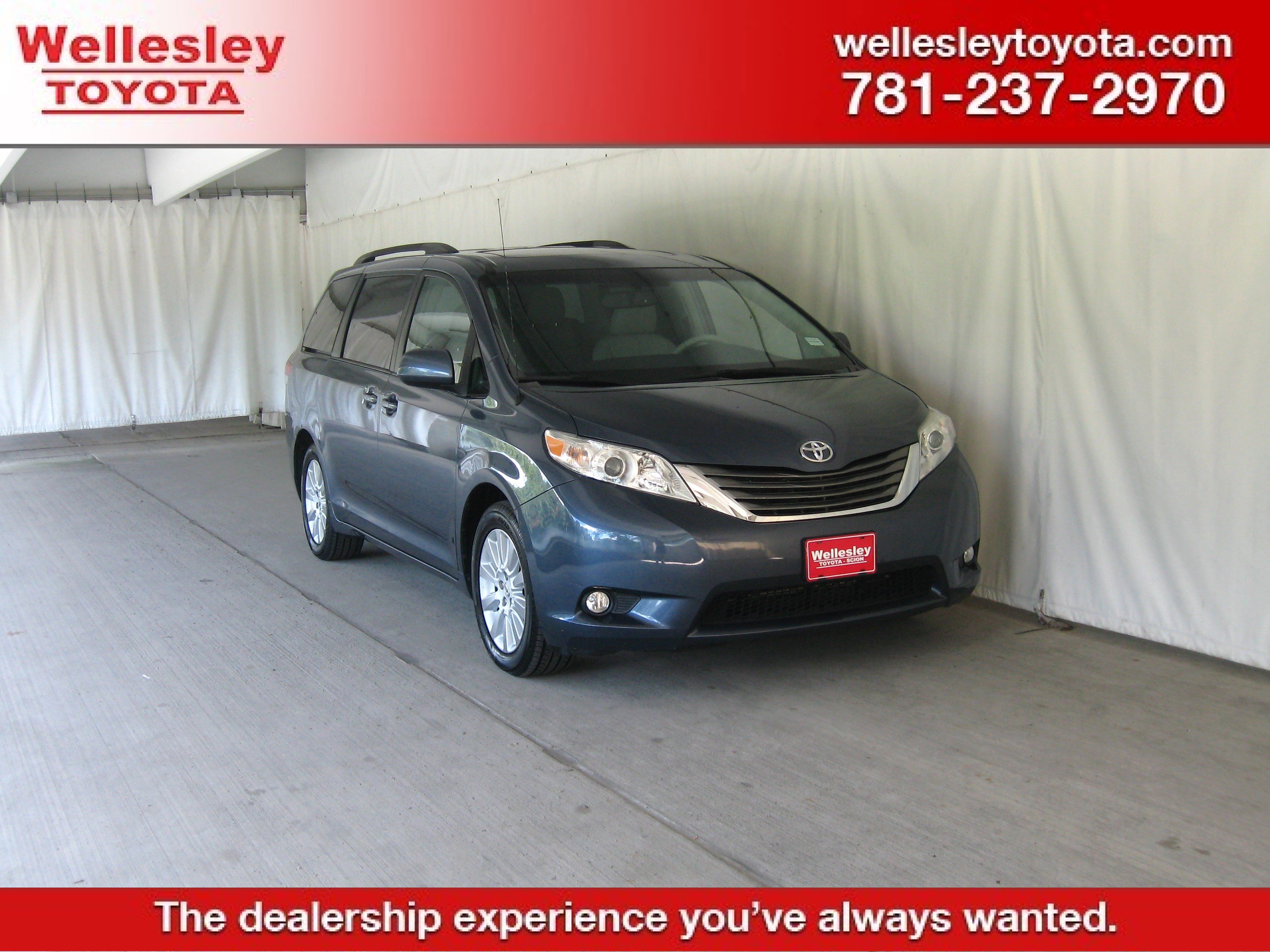 Used 2014 Toyota Sienna XLE
