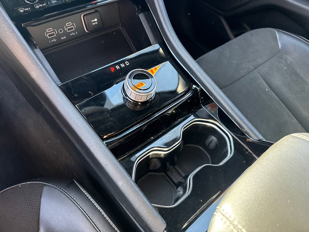 Used 2023 Jeep Grand Cherokee Altitude image 18