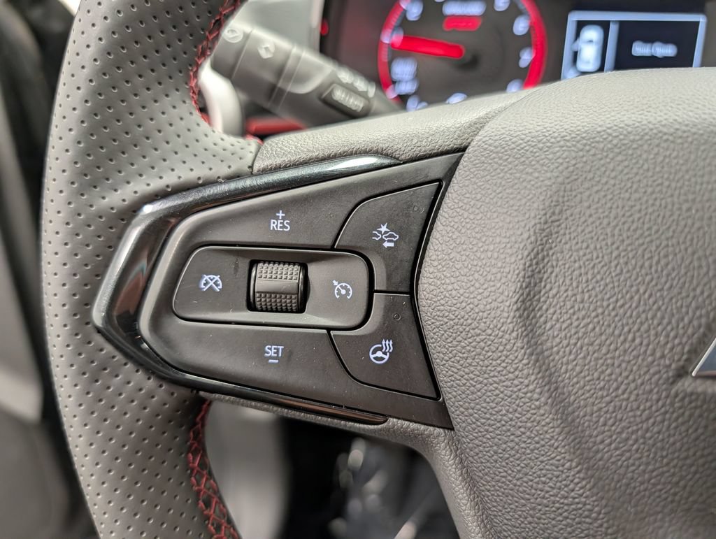 Used 2025 Chevrolet Trax RS w/ Driver Confidence Package FWD image 19